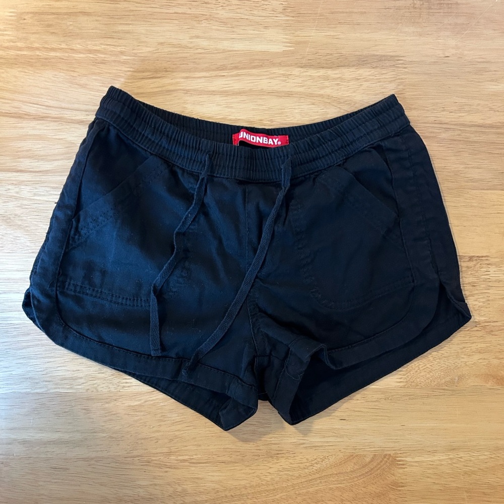 UNIONBAY Women's Black Linen Shorts